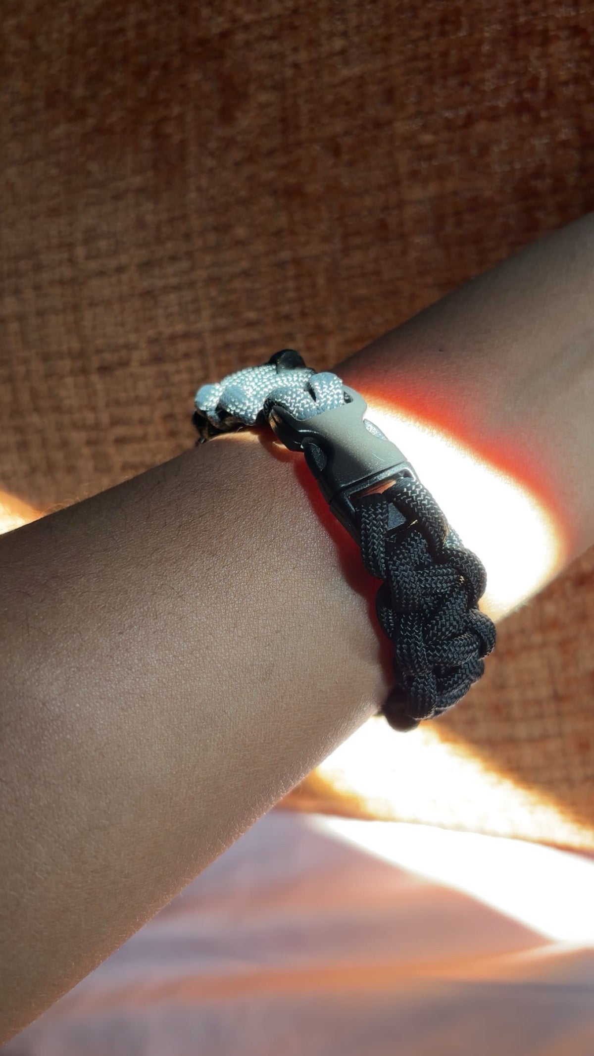Paracord bracelet