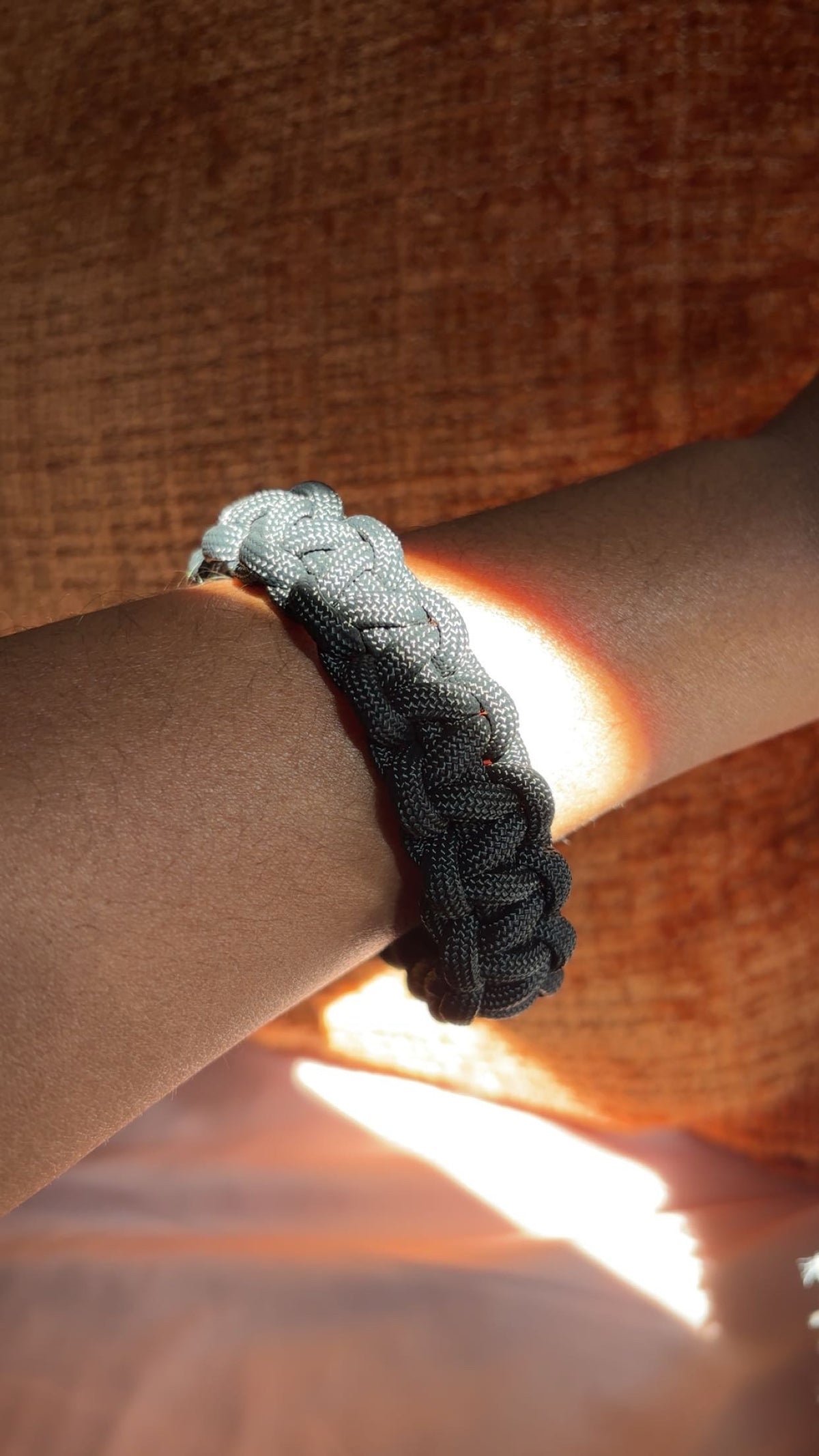 Paracord bracelet