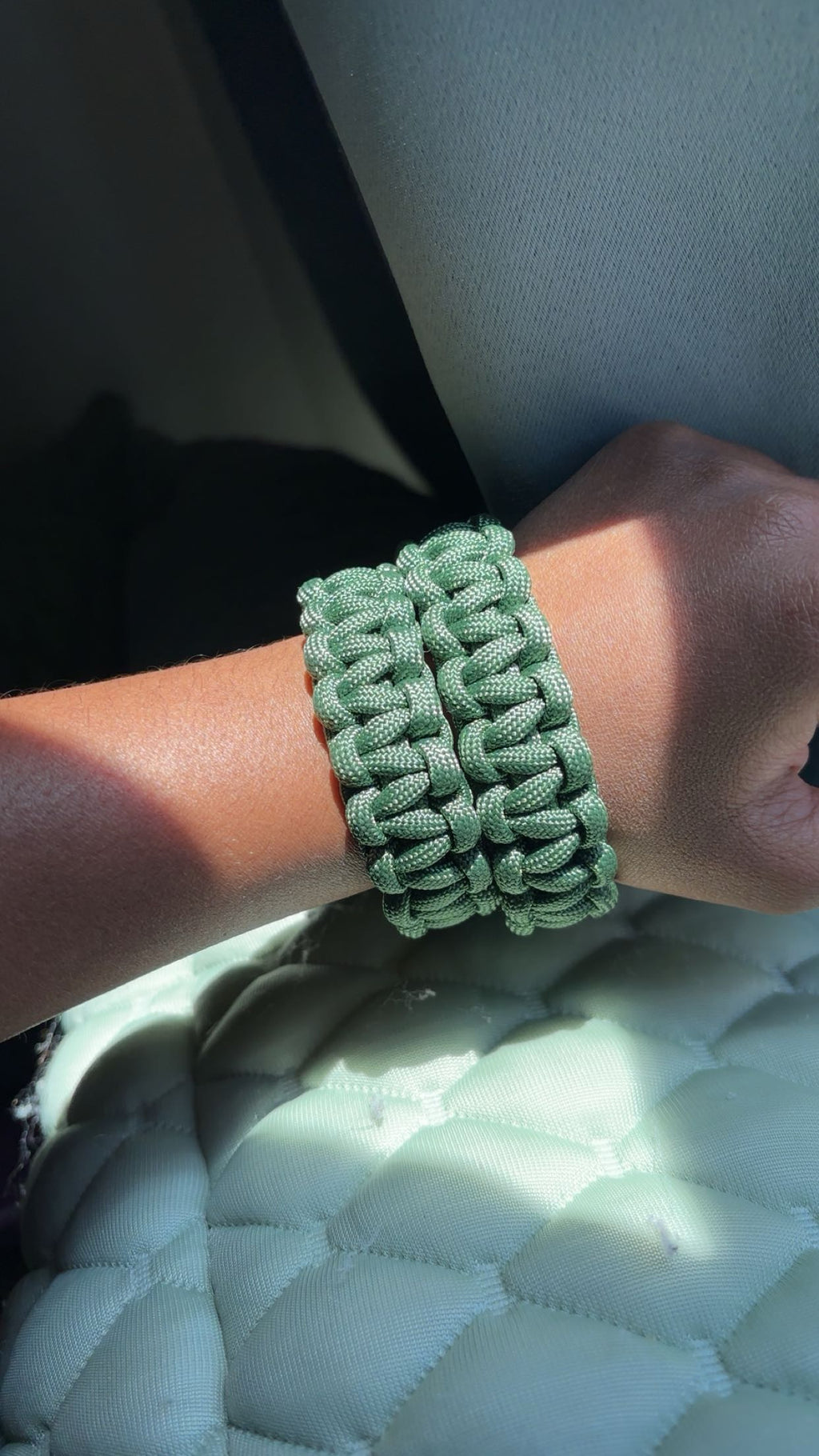 Paracord bracelet