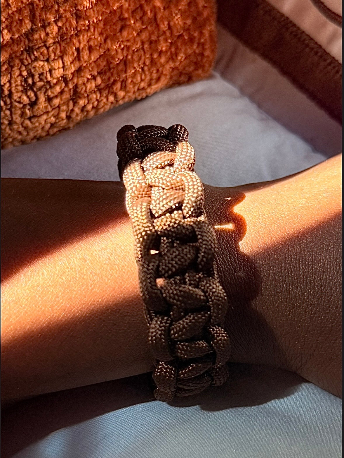 Paracord bracelet