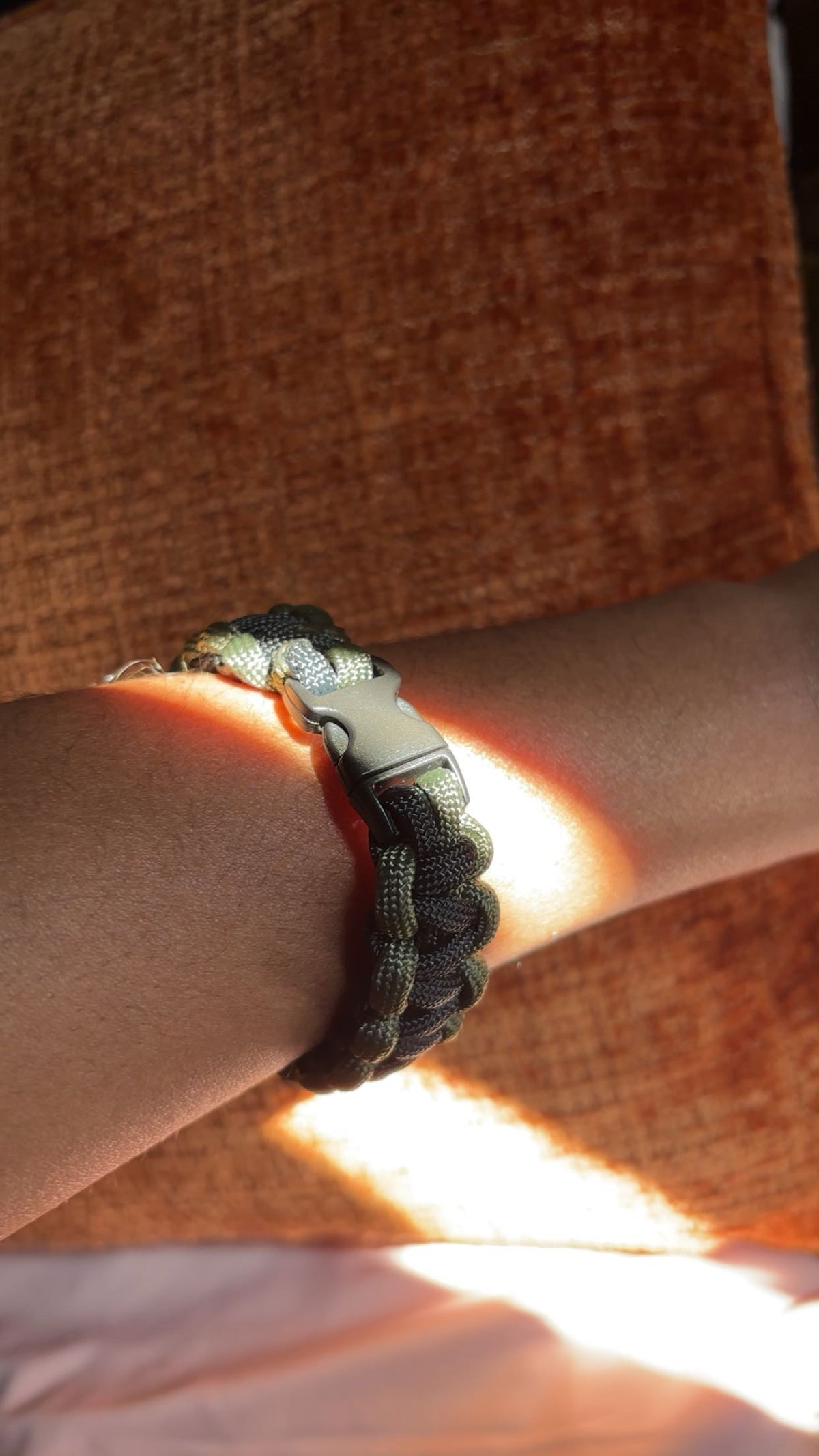 Paracord bracelet